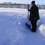 Sniegā līdz ceļiem